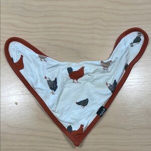 Kyte Kids Chicken Print Bandana Bib - White and rust